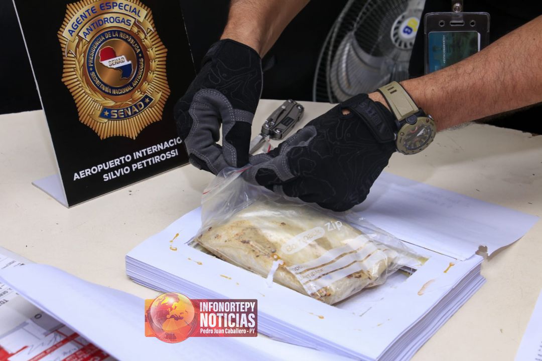 Incautan casi medio kilo de cocaína que iba a ser enviada a Alemania en resmas de papel