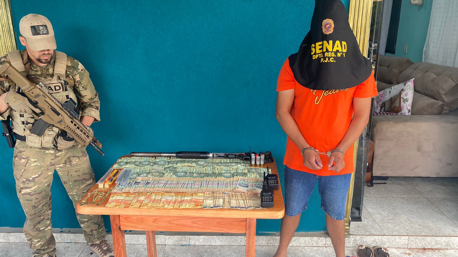 Un detenido, armas, dineros y vehículos "Cabrito" tras allanamiento en Capitán Bado