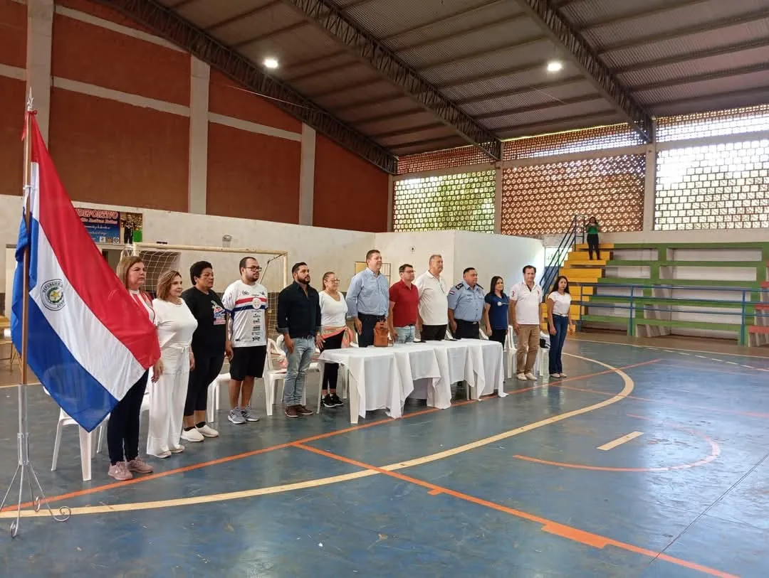 Se inició el XVI Campeonato Docentes en honor al Día del Maestro en Pedro Juan