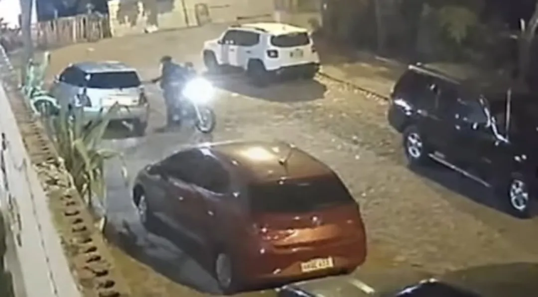 Disparan contra casa de concejal y dañan vehículos de sus amigos