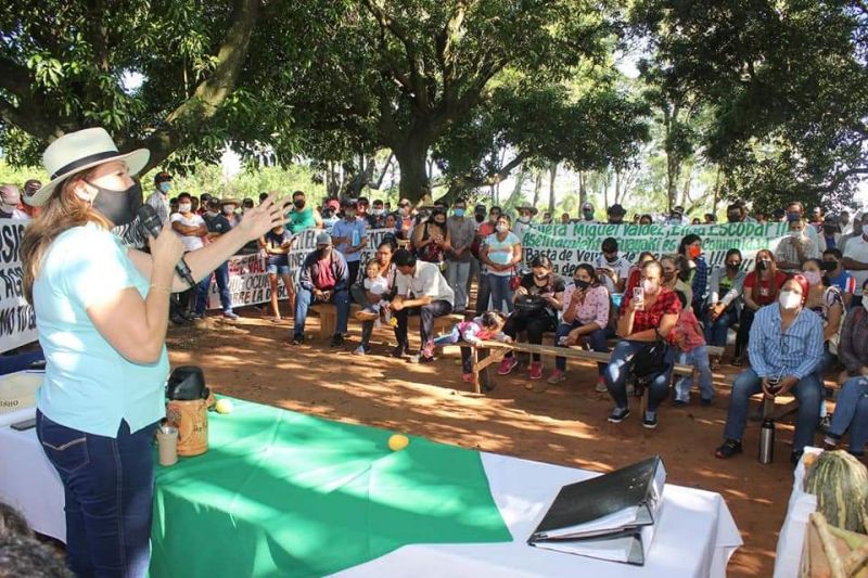 Presidenta del Indert busca solución a conflicto  en el asentamiento Guayaki