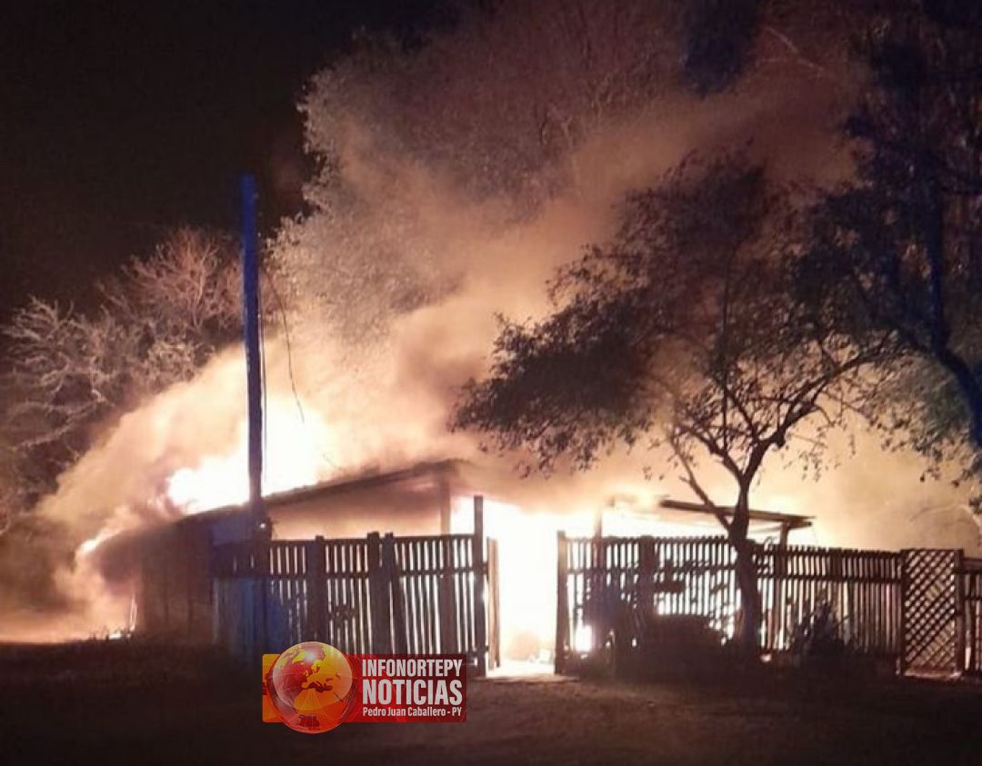 Policía indaga incendio intencional de una casa en Concepción