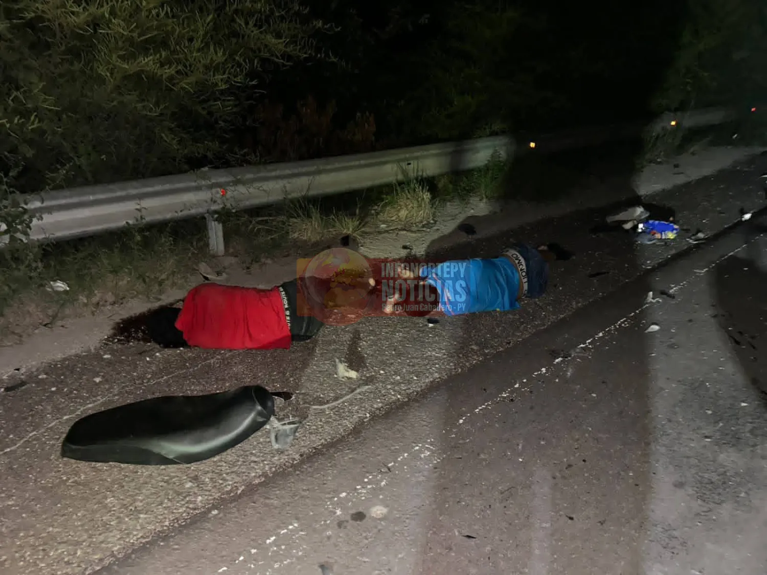 Dos motociclistas mueren tras violento choque frontal con camión en Vallemí