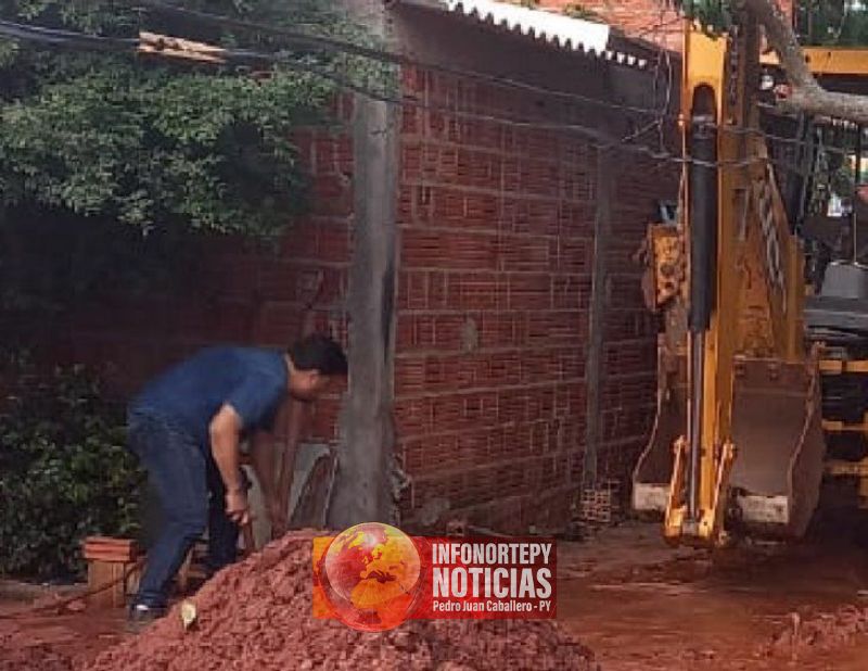 Un hombre muere tras desmoronarse la pared de un pozo