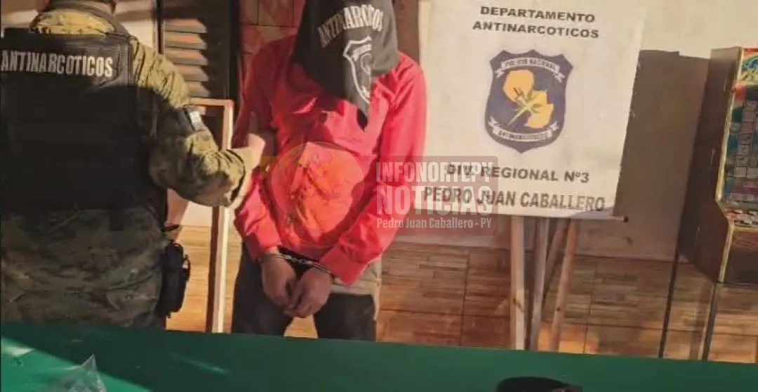 Detienen a hombre por posesión de arma y marihuana en Pedro Juan
