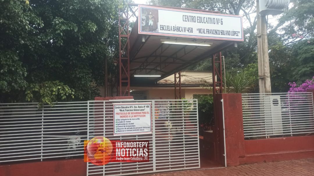 Alumnos de escuela de Pedro Juan encuentran porción de marihuana en el baño.