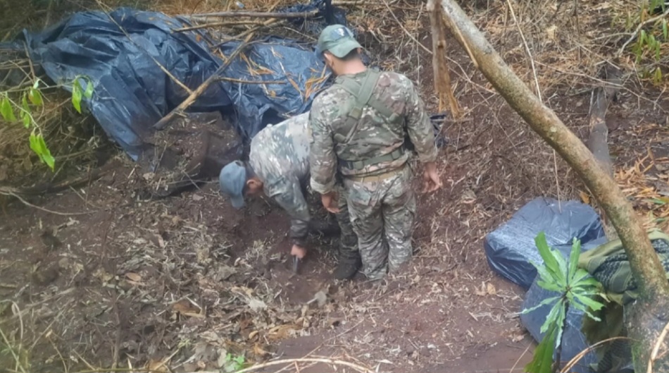 Un indigena tenía escondido bajo tierra alrededor de 1.000 kilos de marihuana en Santa Clara