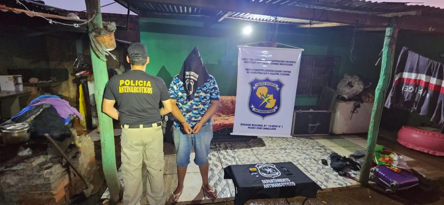 Allanan vivienda y detienen a un joven con supuesta cocaína y marihuana prensada en Pedro Juan