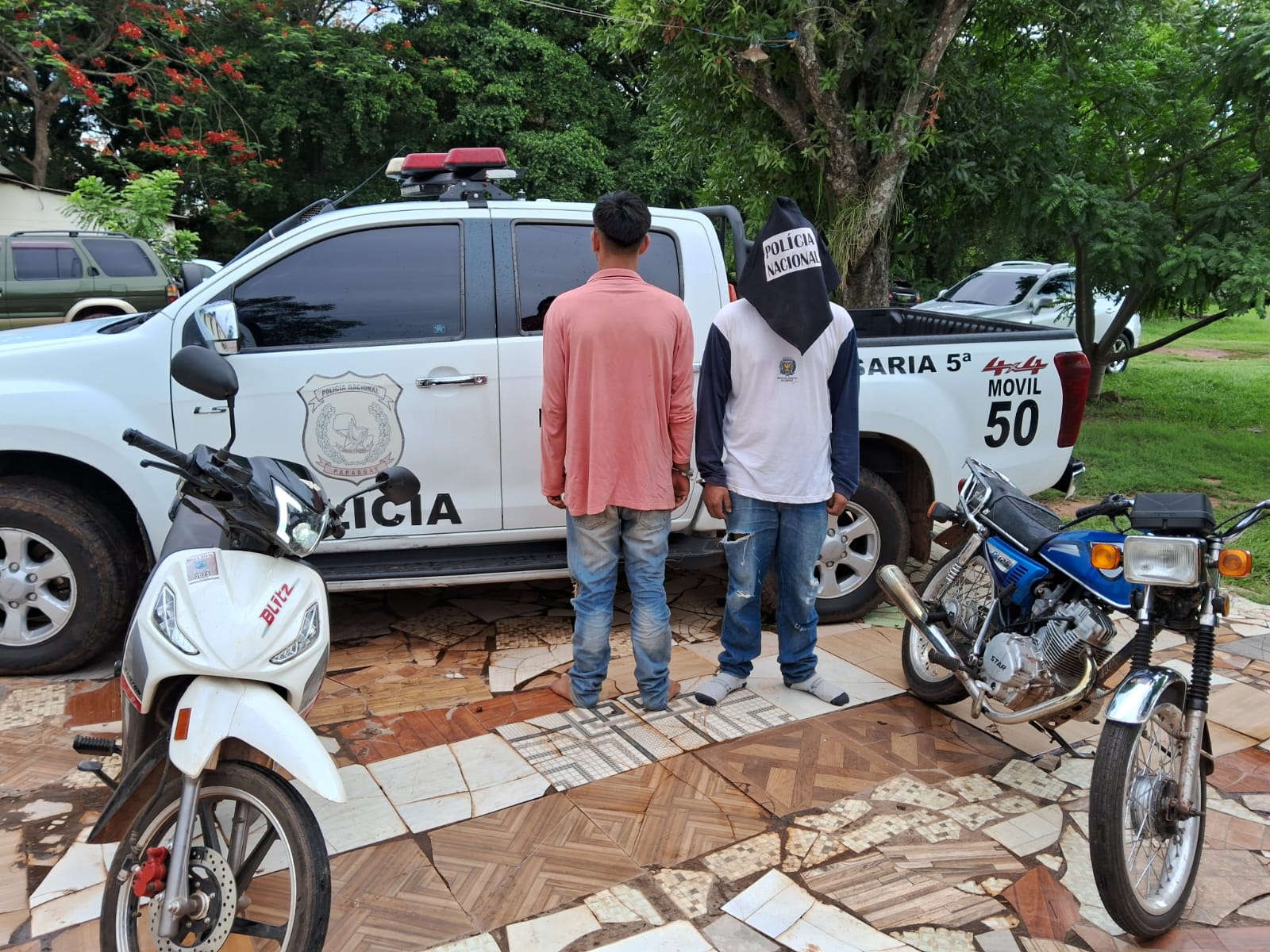 Jóvenes Pedrojuaninos detenidos por hurto en Bella Vista