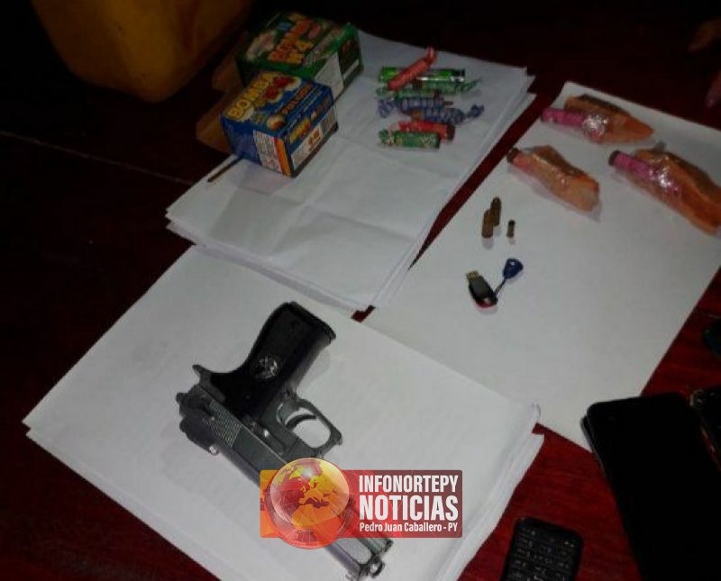 Detienen a un hombre con explosivos comerciales en allanamiento