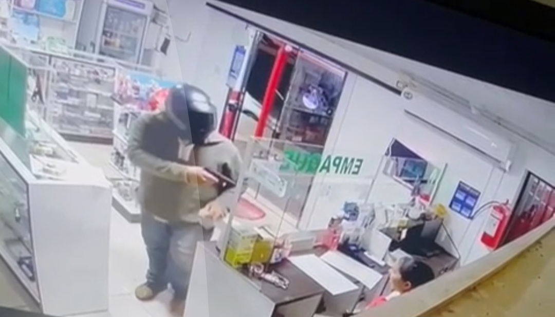 Asaltante llevo un millón y medio de una farmacia de Pedro Juan