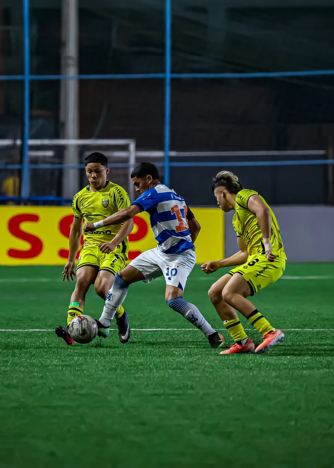 2 de mayo no consigue levantar cabeza y cae ante Recoleta