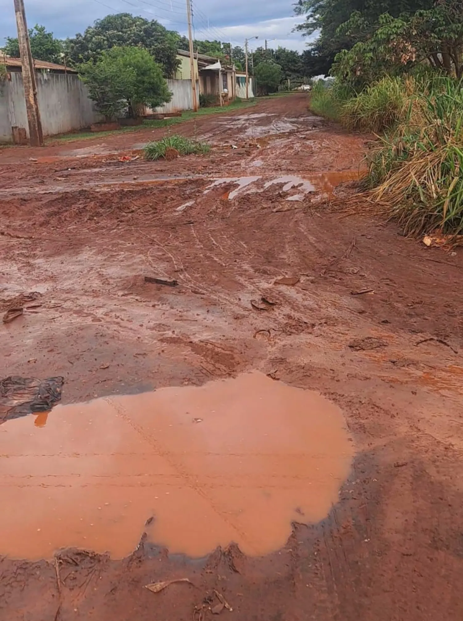 Vecinos de la fracción Don Manuel claman por arreglo de calles intransitables