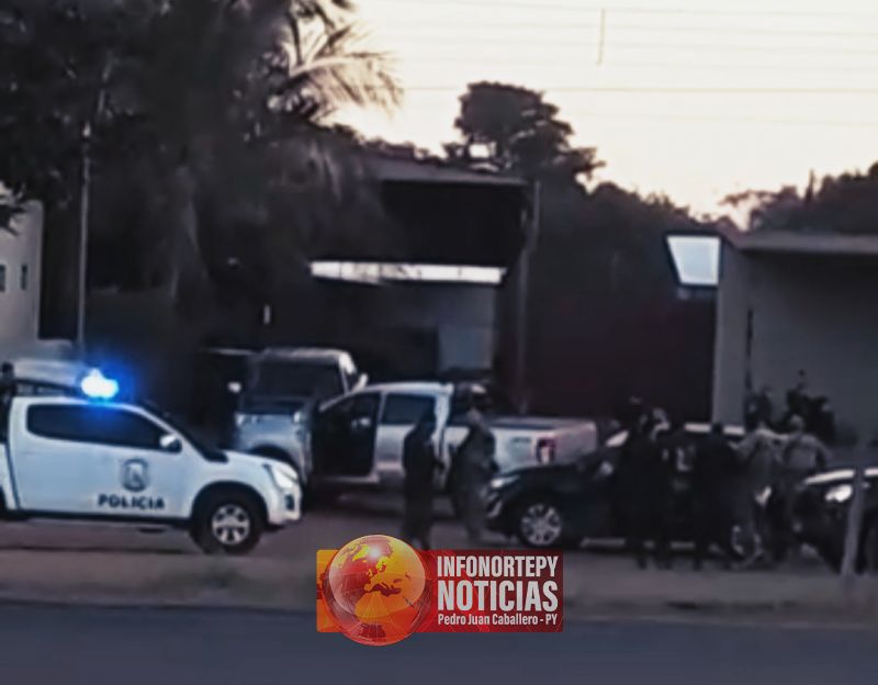 Ambulancia de la Municipalidad de Zanja Pyta involucradado en persecución con la Policía Rodoviaria Federal