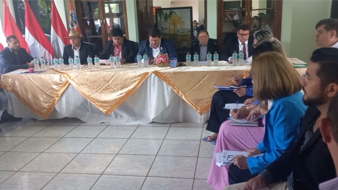 Realizan sesión conjunta de Juntas Departamentales de Amambay y Concepción.