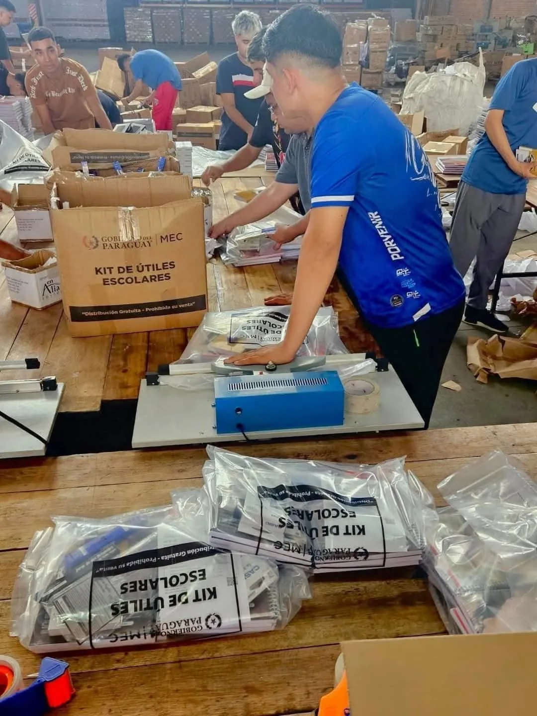 El MEC Inicia Preparativos para la Distribución de Kits Escolares 2025