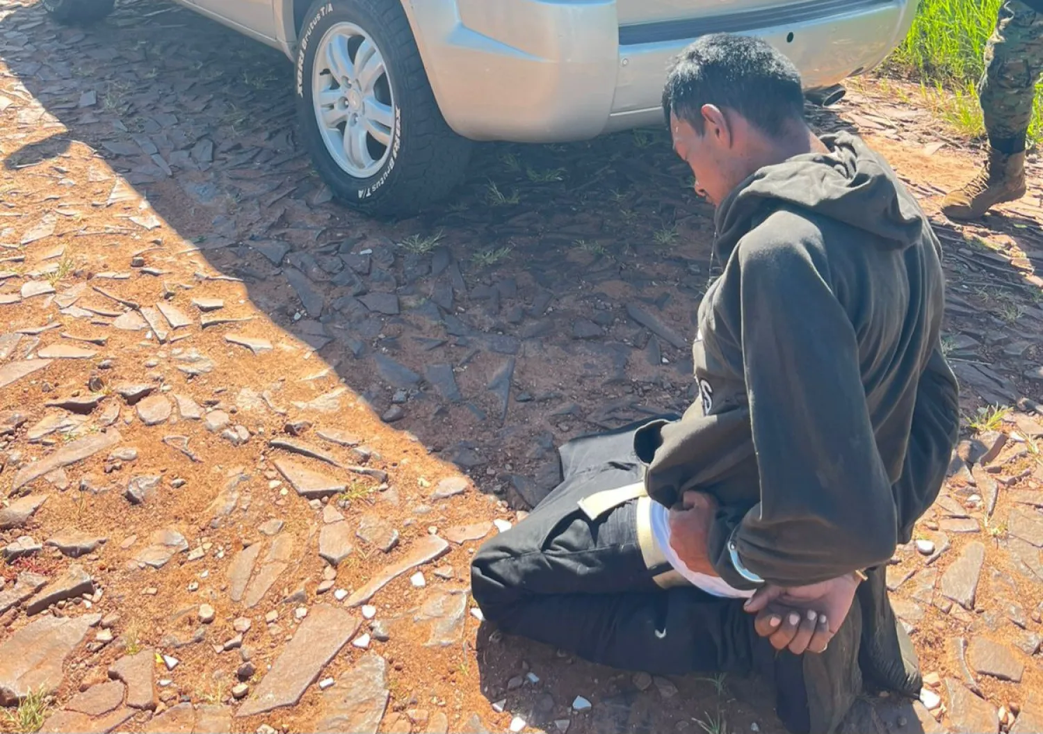 Cae alias “Kamba’i” tras persecución y lo vinculan con una seguidilla de hurtos en la frontera