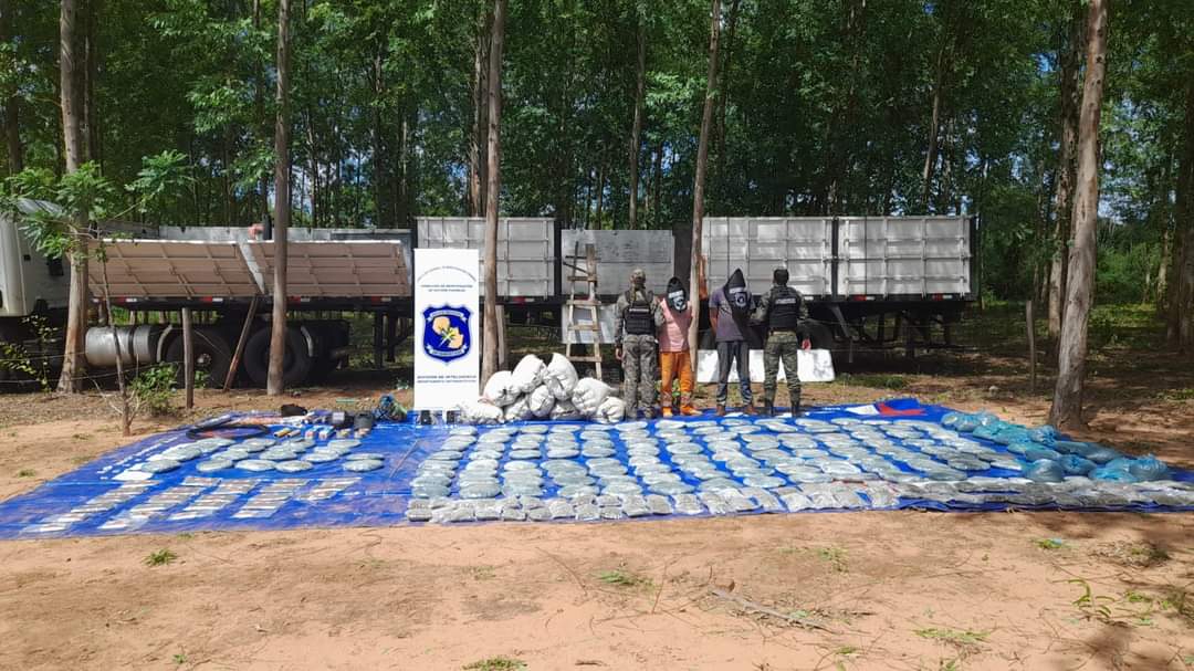 Cae marihuana tipo hachis marroquí y dos detenidos en operativo de Antinarcóticos