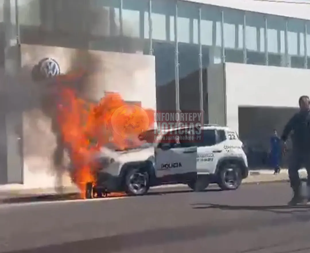 Patrullera de la Policía Nacional se incendia en Pedro Juan