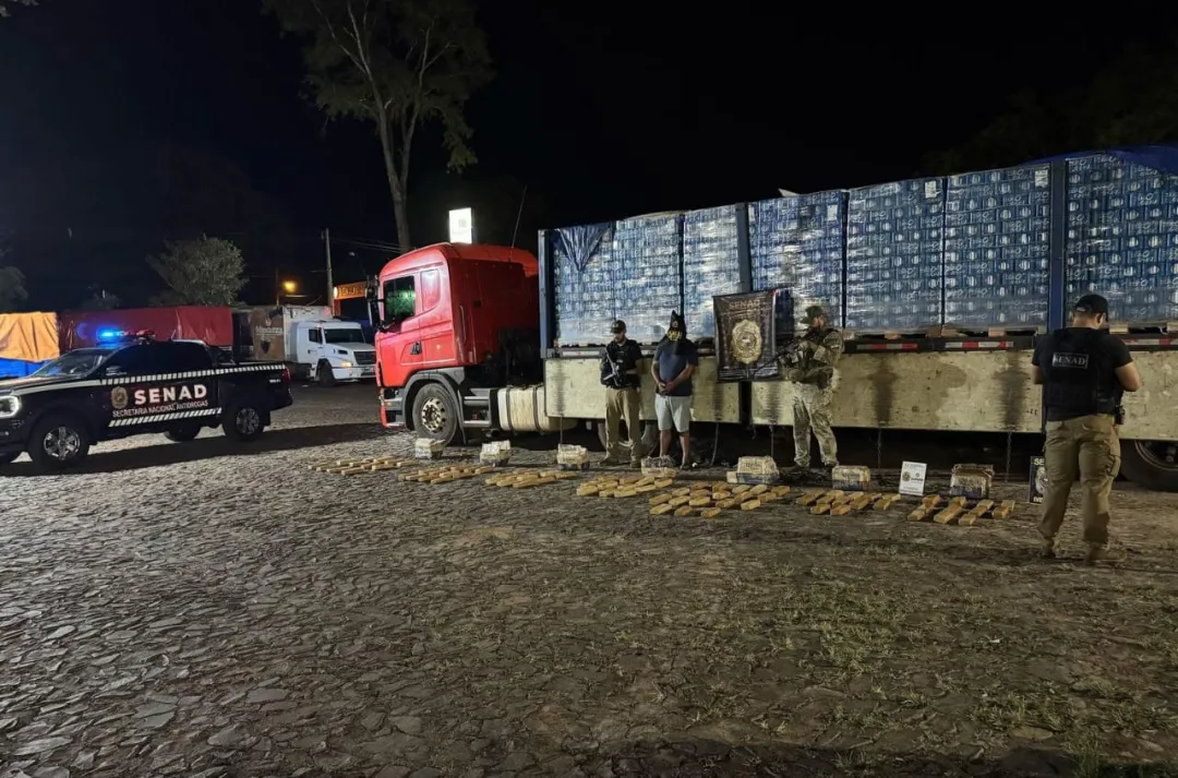 Hallan marihuana entre carga de cerveza Conti