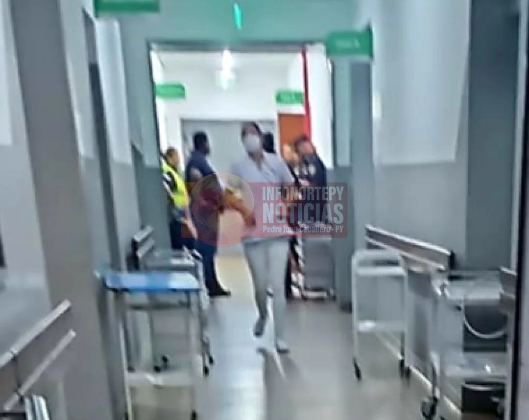 Obrero sufre graves quemaduras en accidente laboral en shopping en Pedro Juan