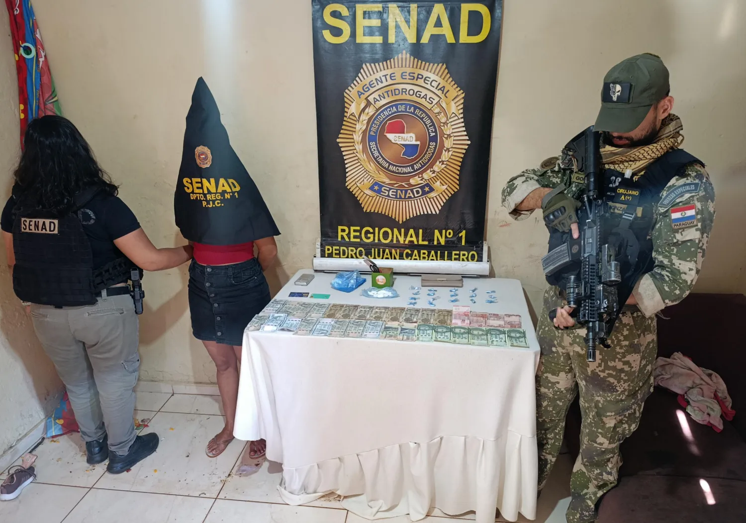 SENAD detiene a una mujer y decomisa cocaína y dinero en operativo en Pedro Juan