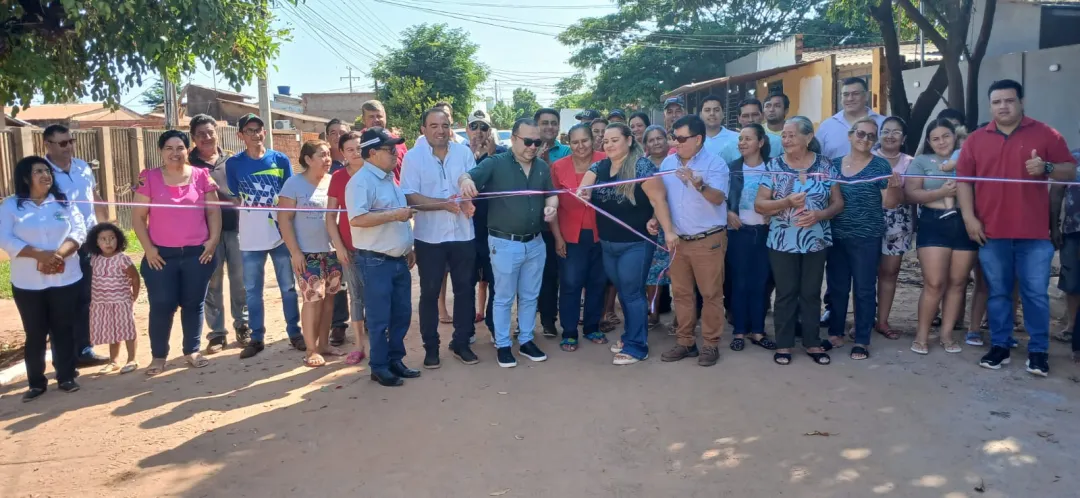 Gobernación de Amambay inaugura 1.651 metros de empedrado en el barrio María Victoria