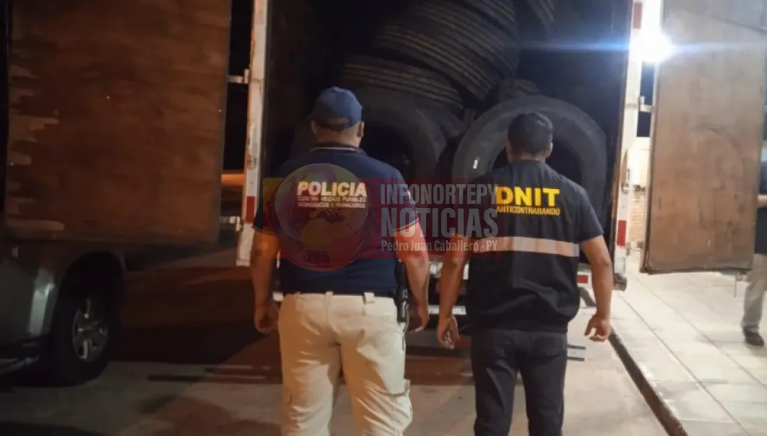 Incautan camión y cubiertas de contrabando en Cruce Bella Vista