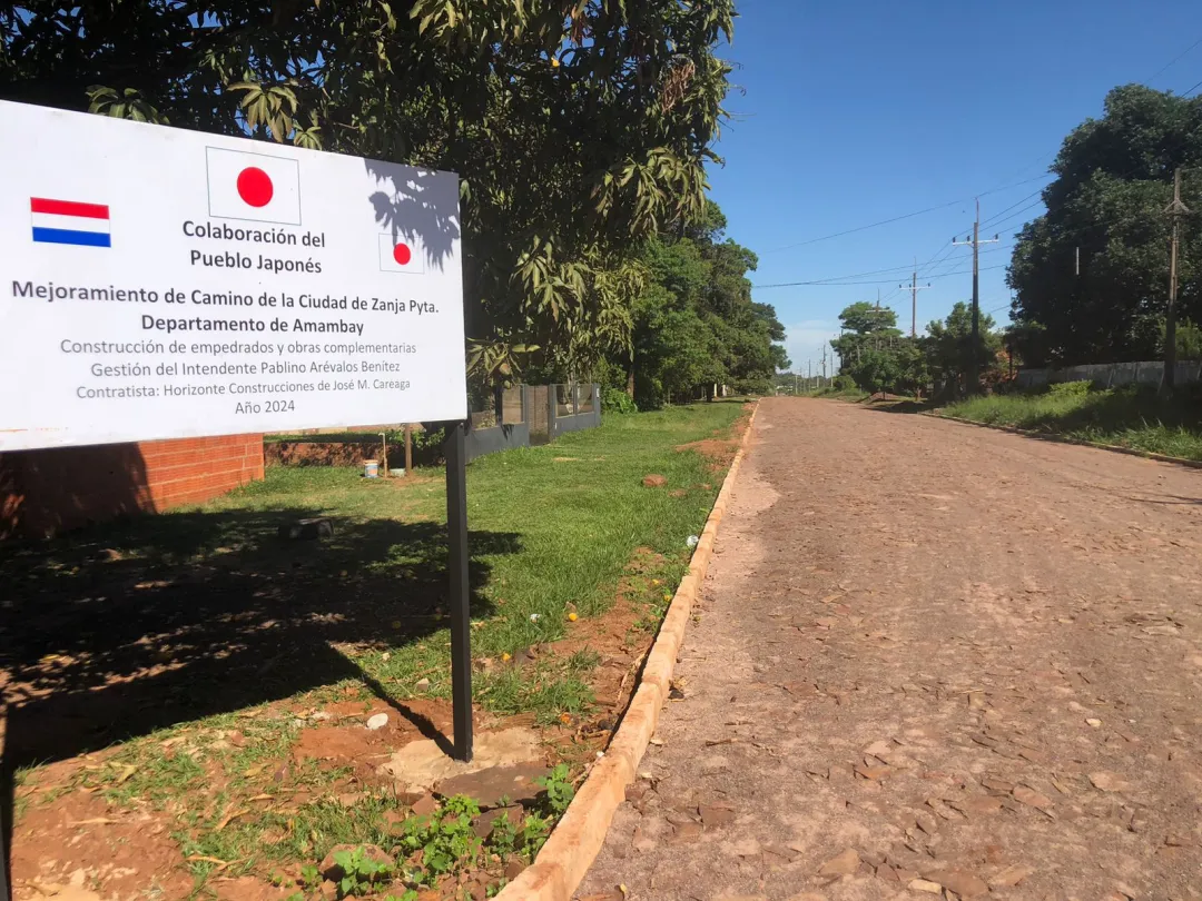 Avanza construcción de empedrado en Zanja Pyta con apoyo de la Embajada de Japón
