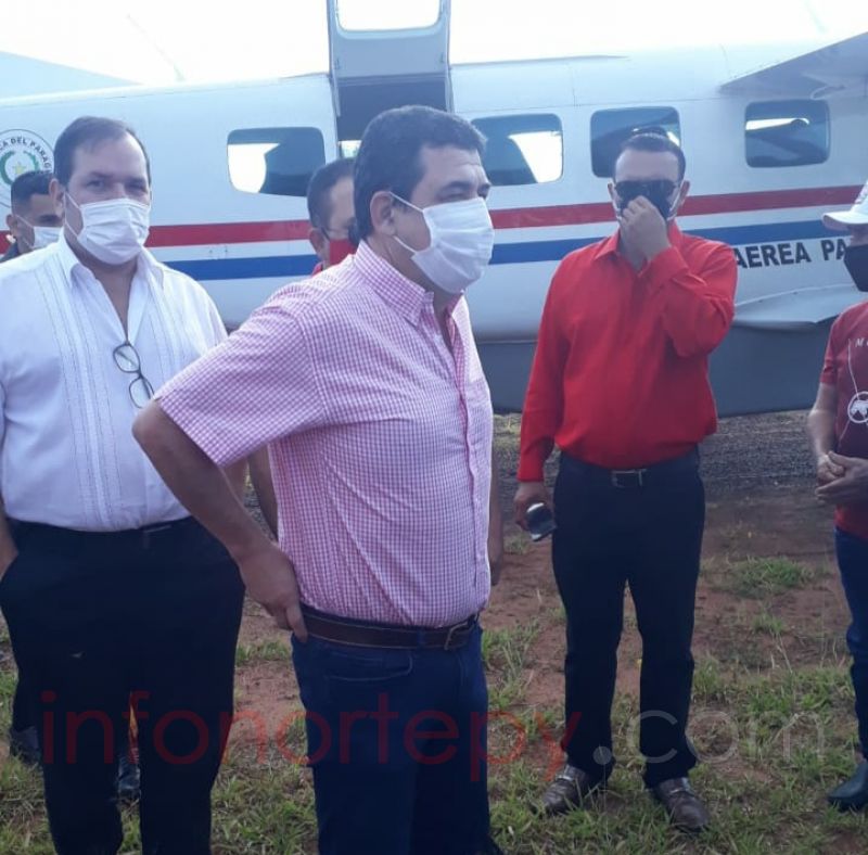 Vicepresidente  realiza gira política en Amamabay con avión de la Fuerza Aérea