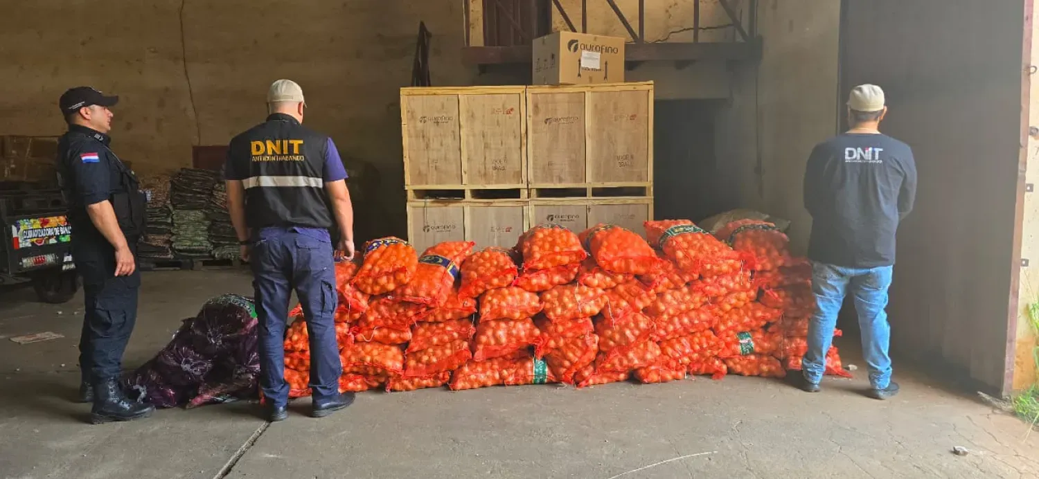 DNIT incauta cargamento frutihortícola de origen ilegal durante control en Cerro Corá