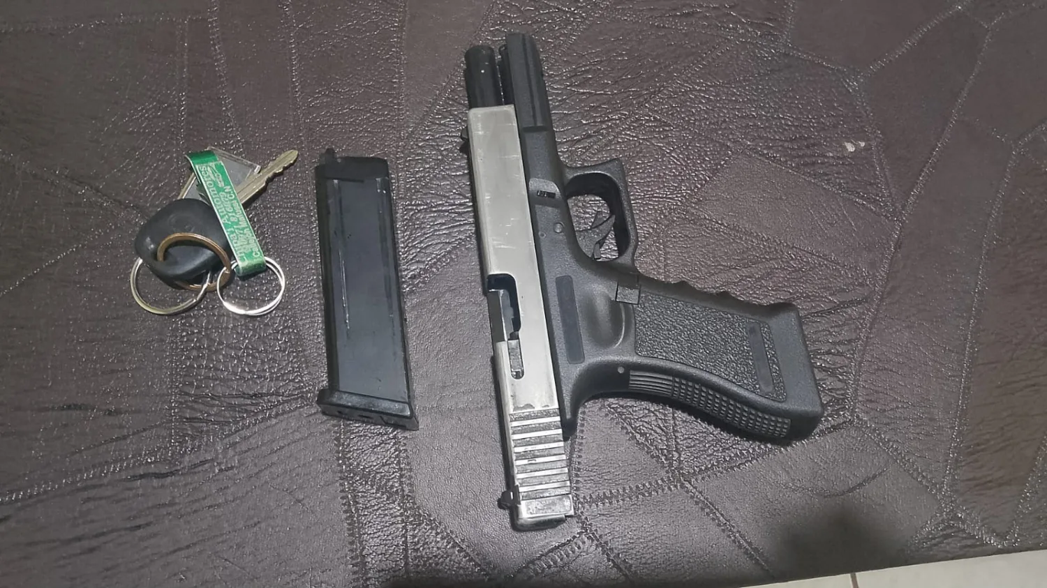 Joven fue aprehendido por conducir alcoholizado y portar una réplica de pistola en Pedro Juan