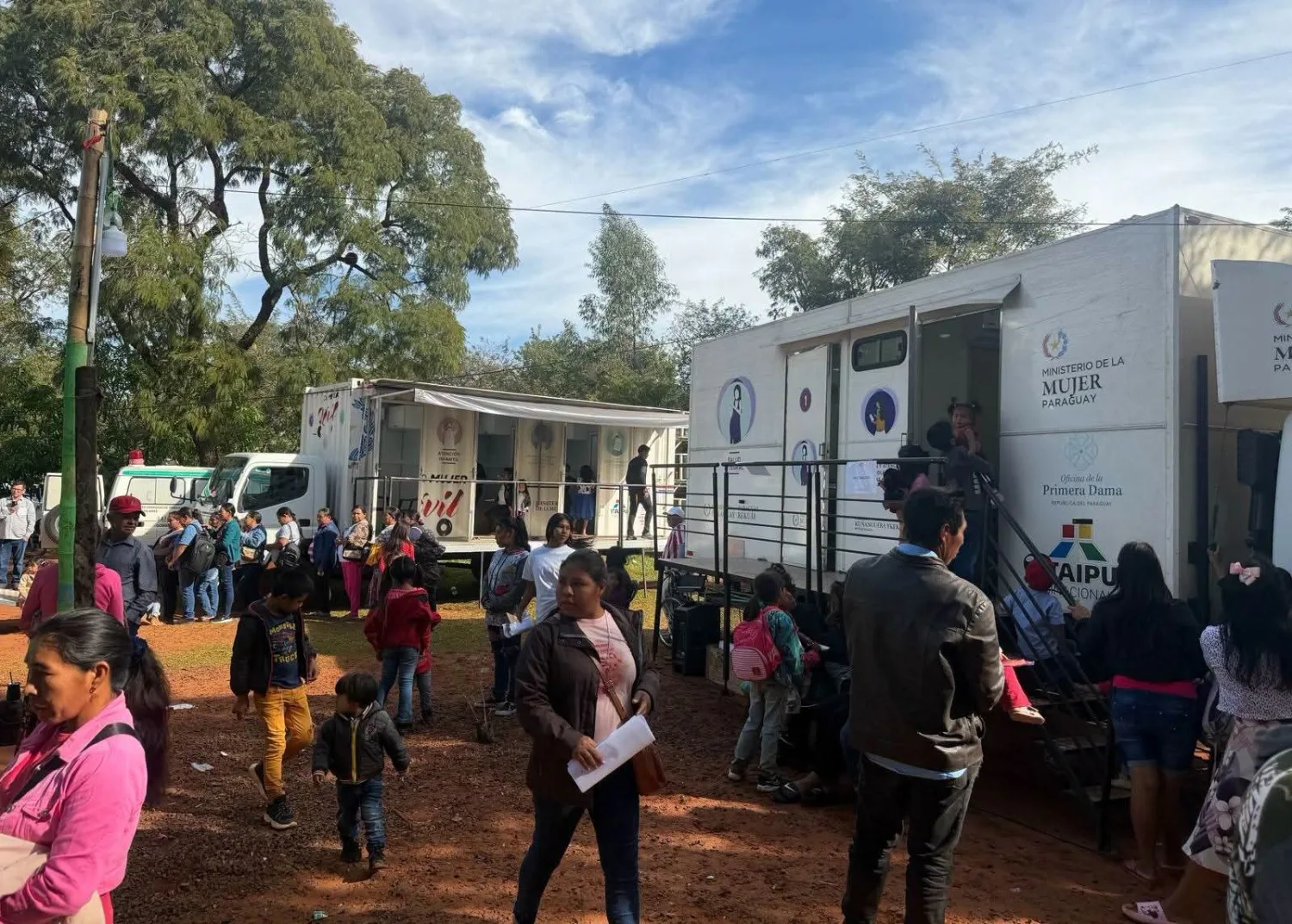 Exitosa jornada de “Ciudad Mujer Móvil” benefició a familias de la comunidad indígena Tavamboa'e