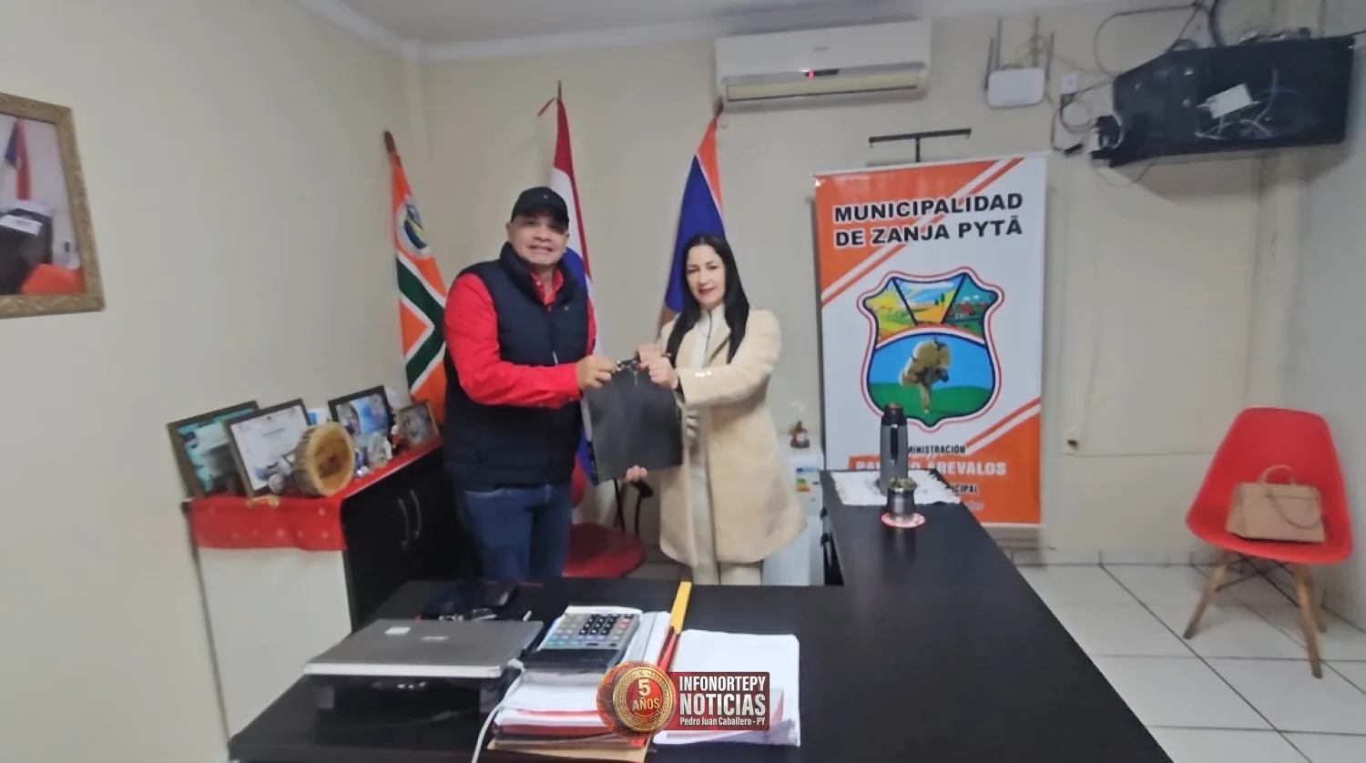 Asume Perla Franco la Intendencia interina de Zanja Pytã tras la renuncia de Pablino Arévalos
