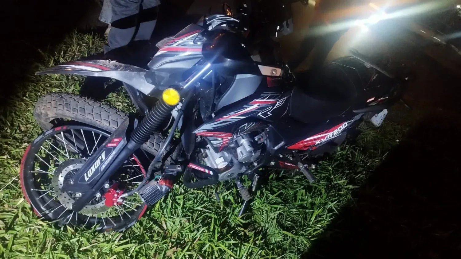 CONDUCTOR DE CAMIONETA ATROPELLÓ A MOTOCICLISTA Y HUYÓ SIN PRESTAR AUXILIO EN PEDRO JUAN
