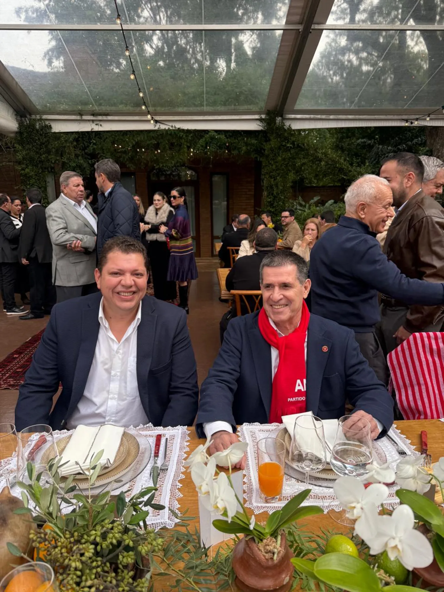 Juancho Acosta acompañó a Horacio Cartes en la celebración de su cumpleaños