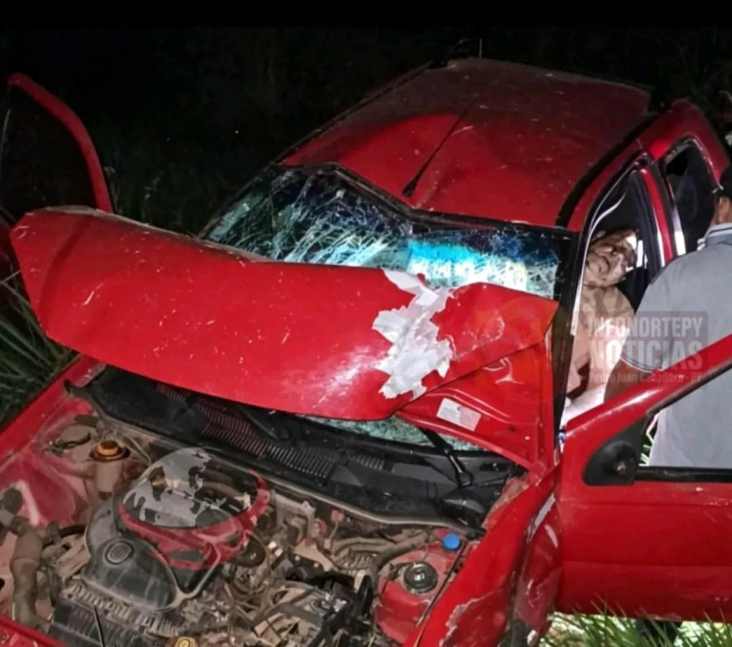 Conductor resulta herido tras vuelco de camioneta sobre la Ruta PY08 en zona de Cruce Bella Vista
