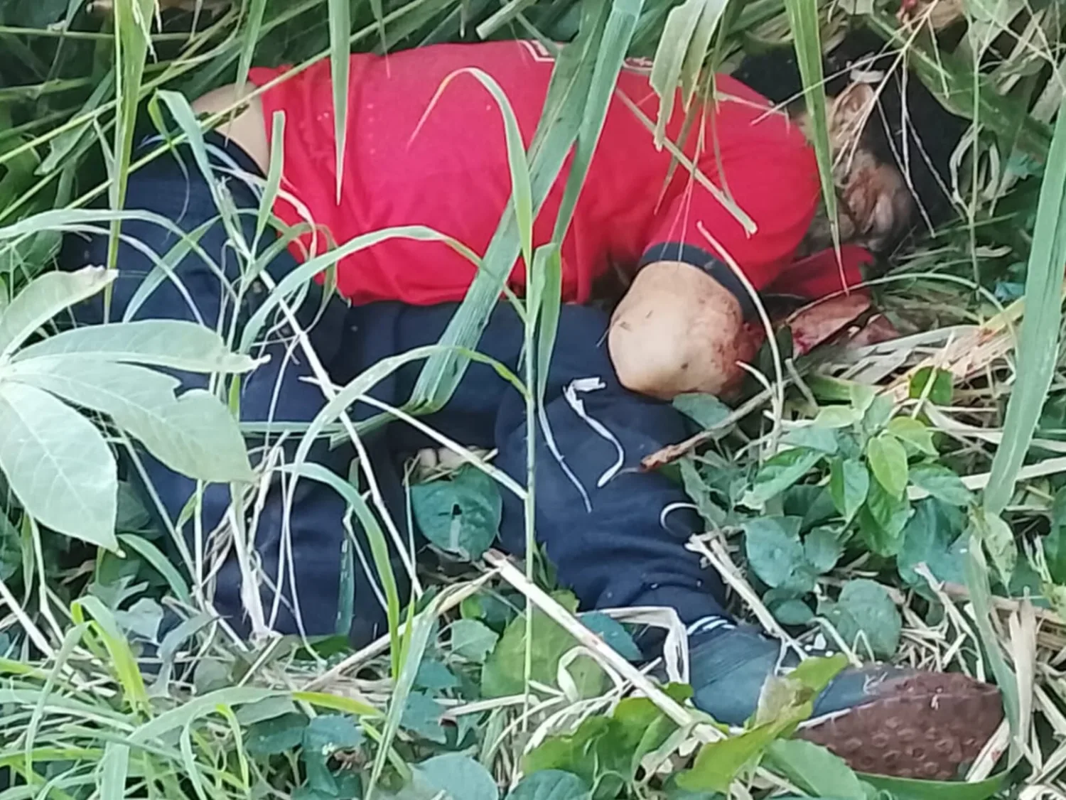 Hombre es asesinado de un escopetazo frente a su hijo de 10 años en Pedro Juan