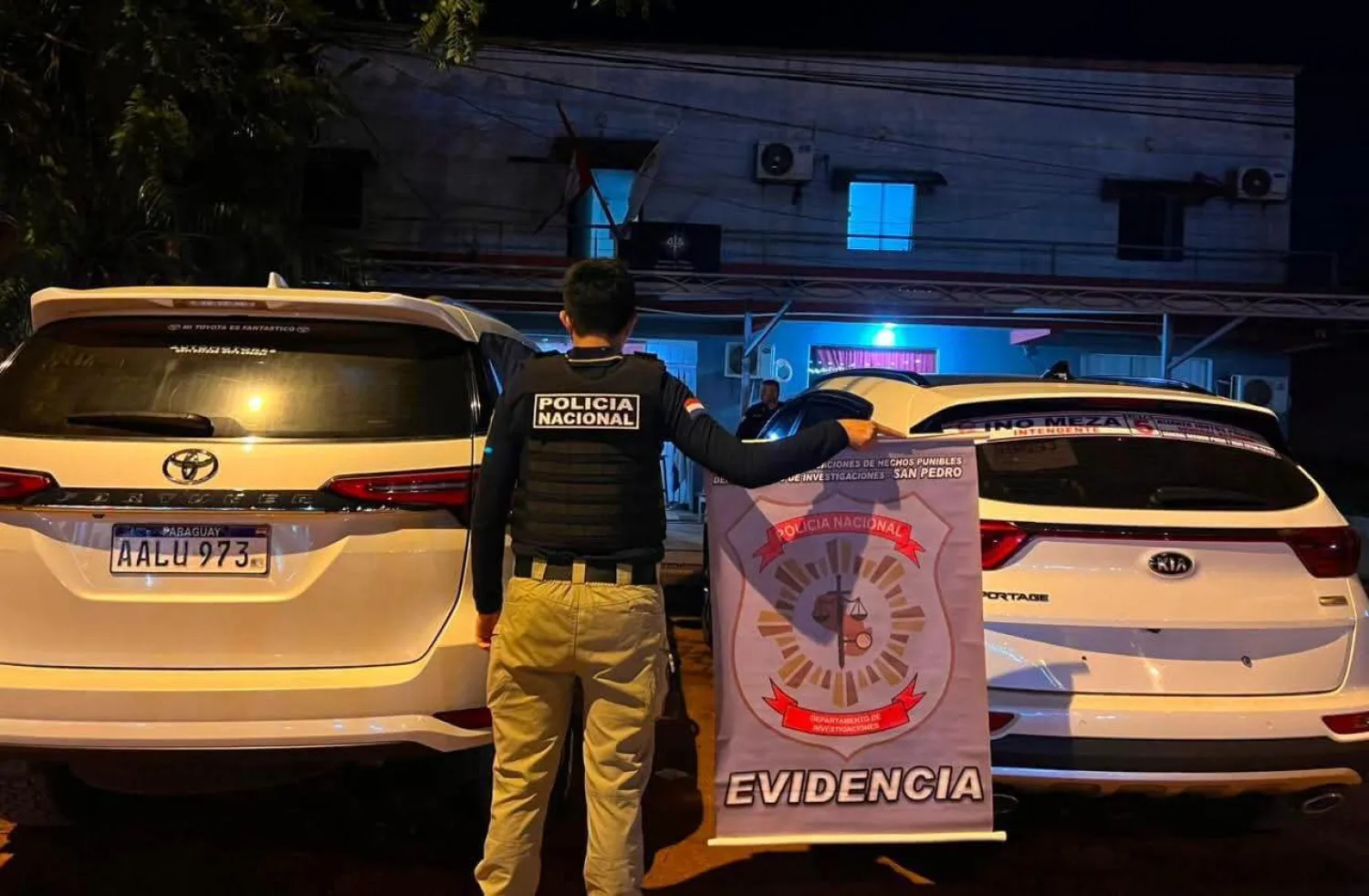 Identifican a dos sospechosos tras ataque a balazos contra vivienda de la madre de la intendenta de General Resquín