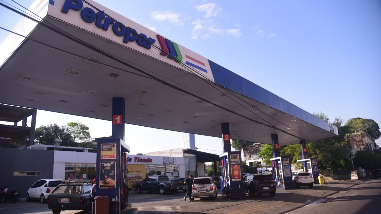 Petropar sube precios de todos sus combustibles en G. 300 por litro