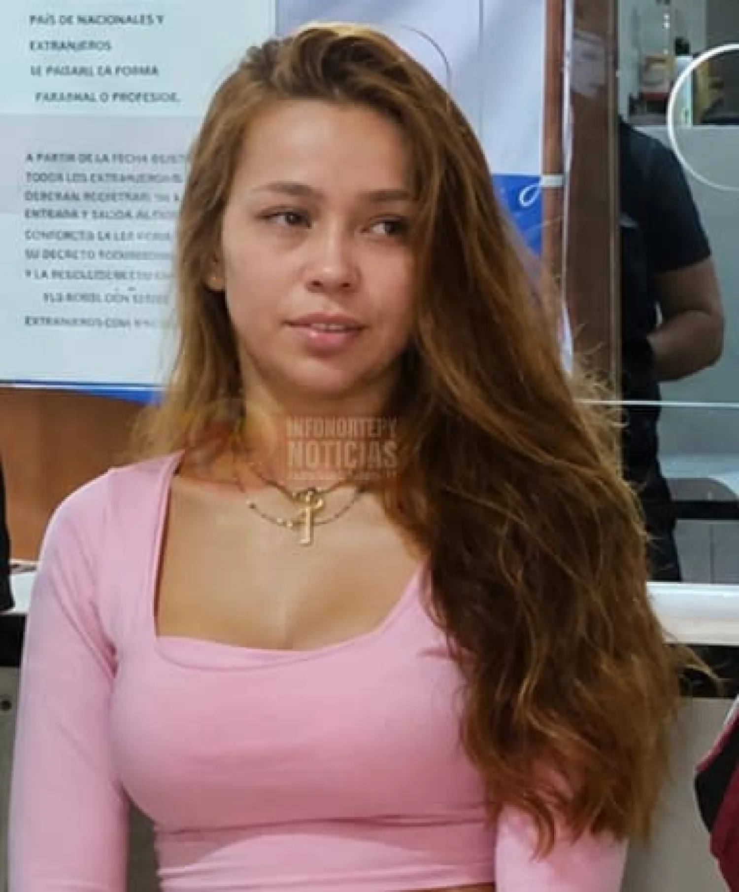 Brasileña expulsada del país denuncia presunta extorsión y robo en Comisaría de Mujeres de Pedro Juan