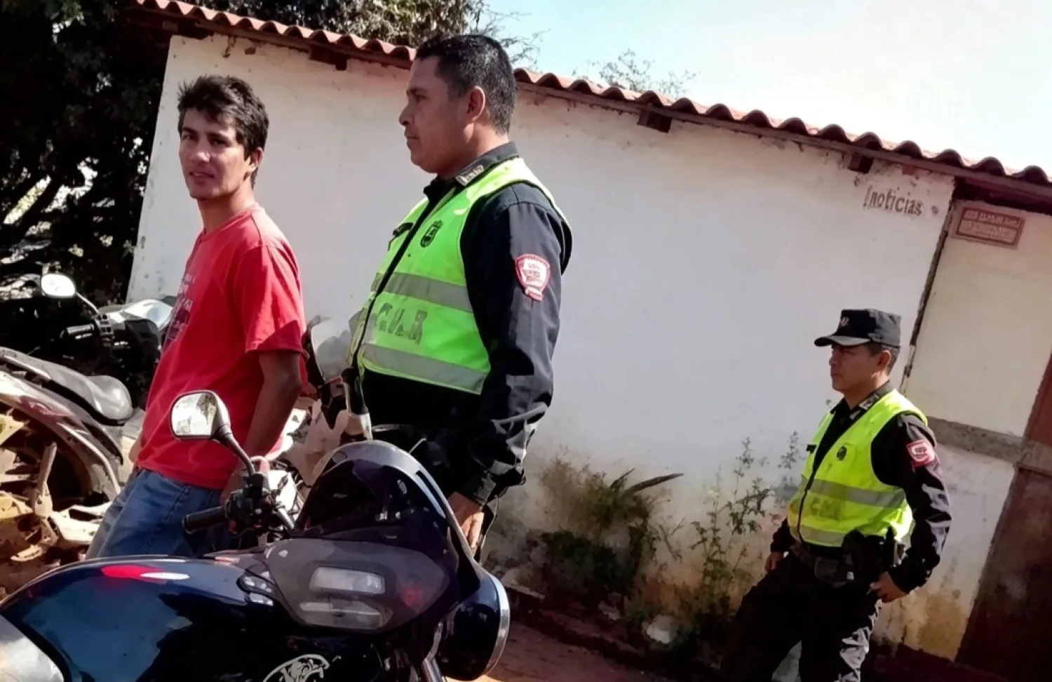 PJC: Aprehenden a hombre por violencia familiar contra su padre en Cerro Corá’i
