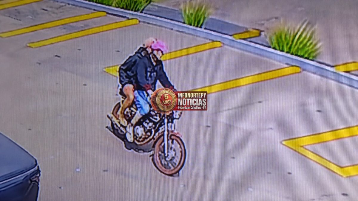 Hurtan motocicleta de una funcionaria de un supermercado en Pedro Juan