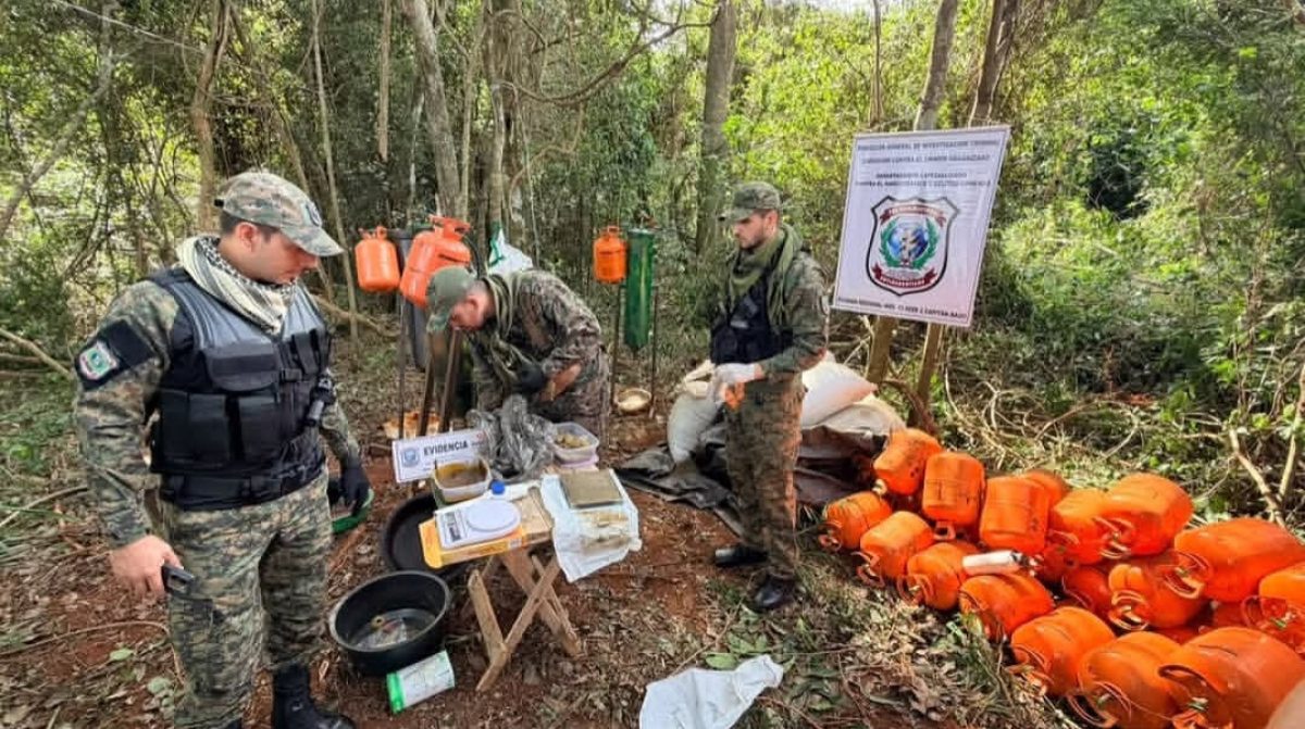 Desmantelan laboratorio clandestino de marihuana tipo ICE en Capitán Bado