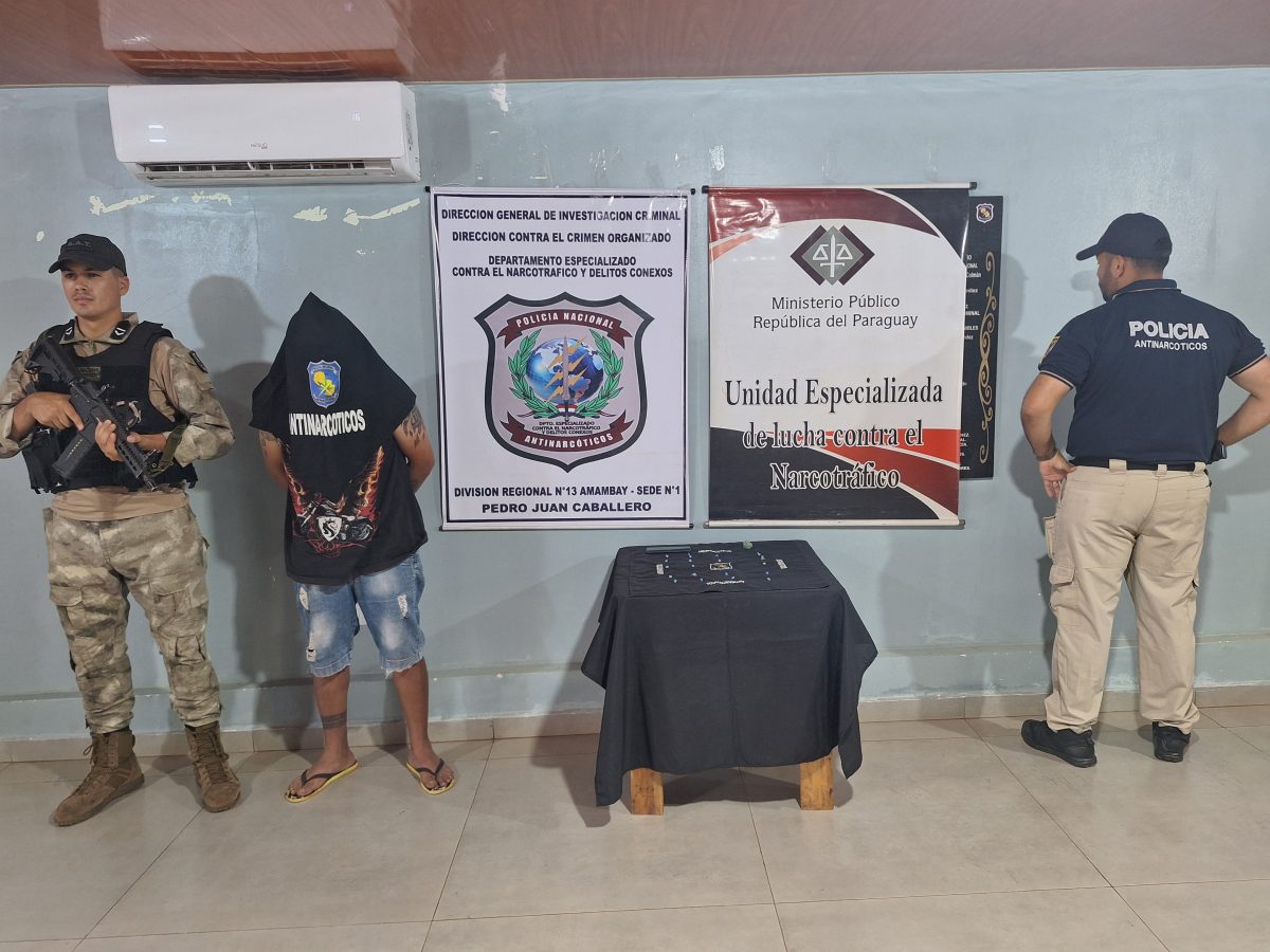 Detienen a un hombre e incautan dosis de crack y marihuana durante allanamiento en Pedro Juan