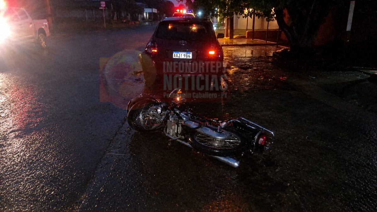 Trágico accidente en Pedro Juan : adolescente de 13 años fallece tras choque contra automóvil estacionado