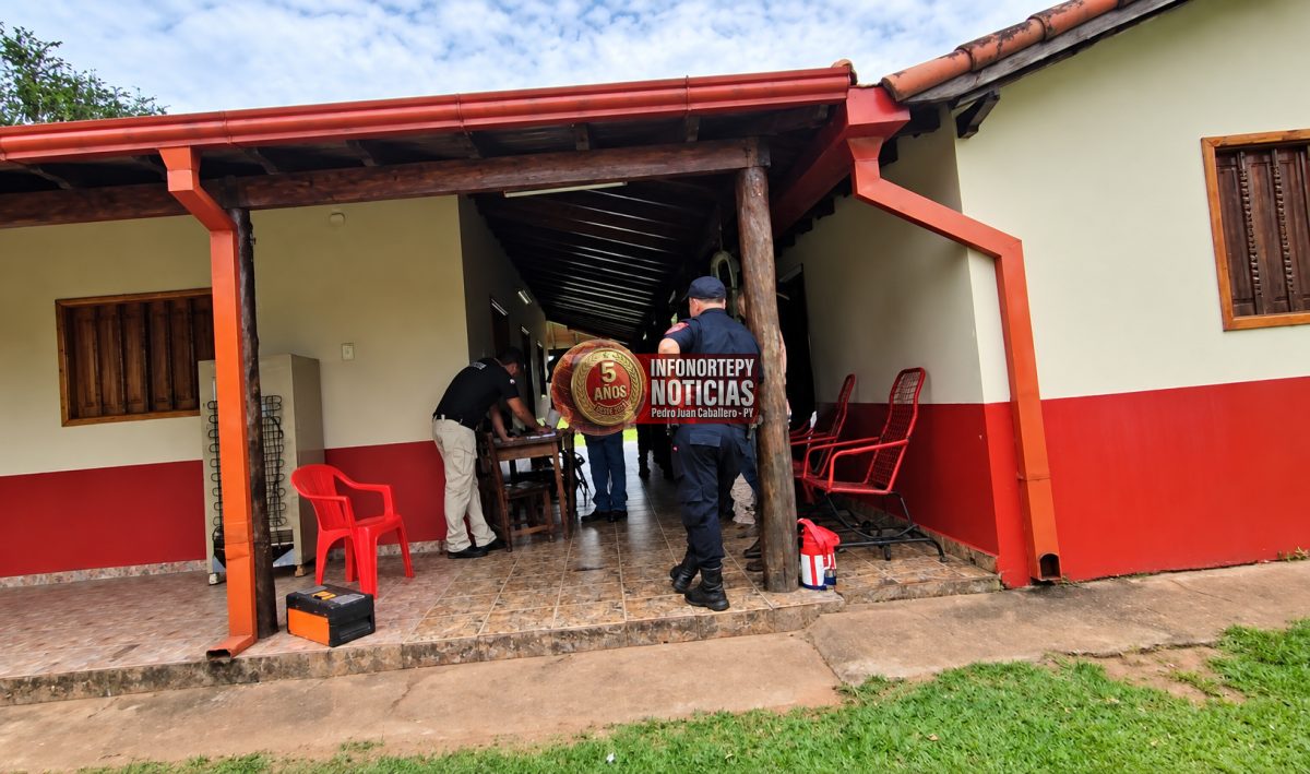 Grupo de encapuchados asalta estancia y se lleva motocicletas, celulares y armas de fuego en estancia en de Yby Yaú