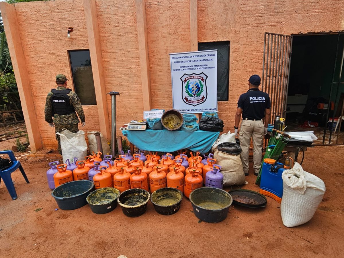Desmantelan laboratorio clandestino de marihuana tipo ICE en Karapaí y causa perjuicio de G. 350 millones al narcotráfico