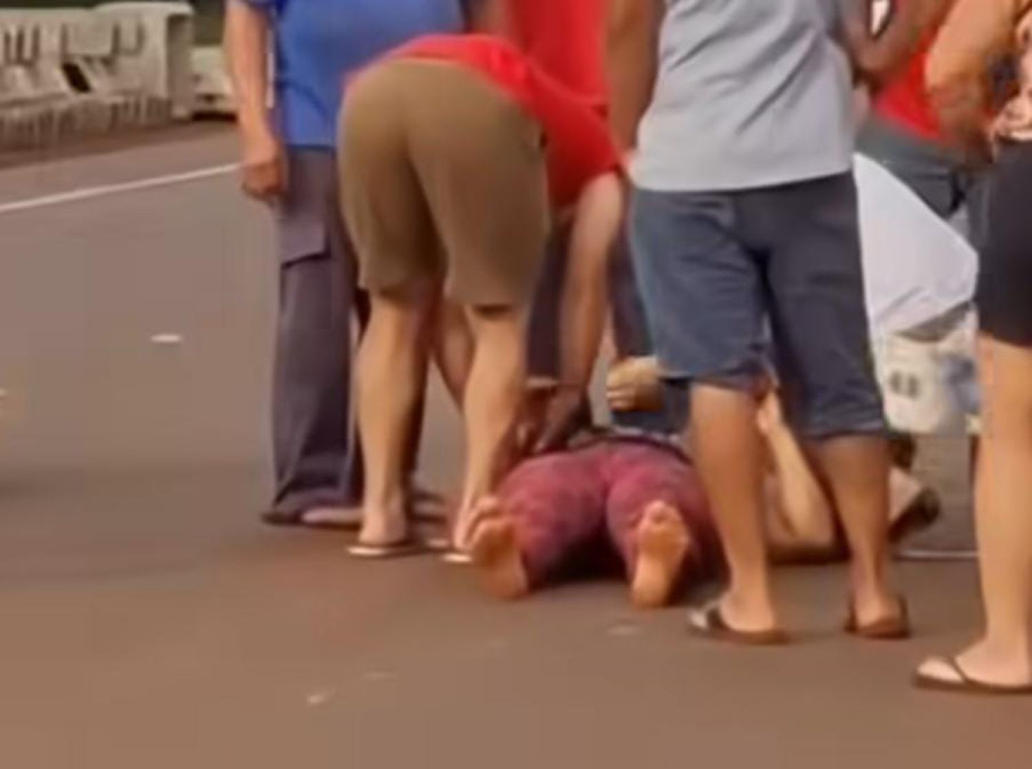 Dos motociclistas heridos tras violento choque sobre la ruta PY05 en Pedro Juan