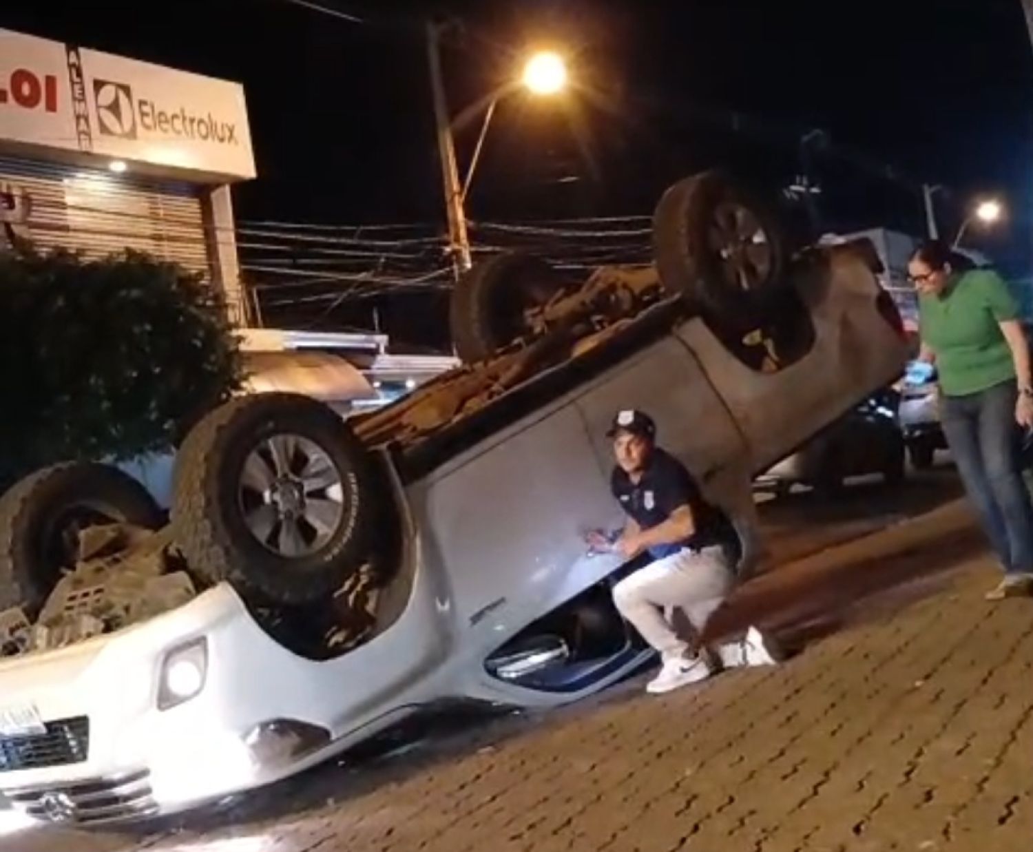 Choque y vuelco en PedroJuan: conductor dio positivo al alcotest y fue aprehendido